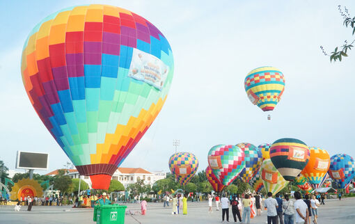 ព្រឹត្តិ​ការណ៍​បង្កើត​សម្ទុះ​សម្រាប់​ទេស​ចរណ៍​កាម៉ាវ​