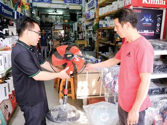 Giá xăng dầu tác động, chỉ số giá tiêu dùng tháng 8 tăng nhẹ 0,47%