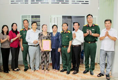 Xây dựng 11 căn nhà Tình nghĩa, Tình đồng đội và Đồng đội