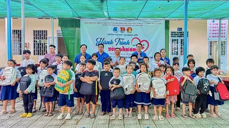 Tiếp tục triển khai chương trình “Tiếp sức đến trường”