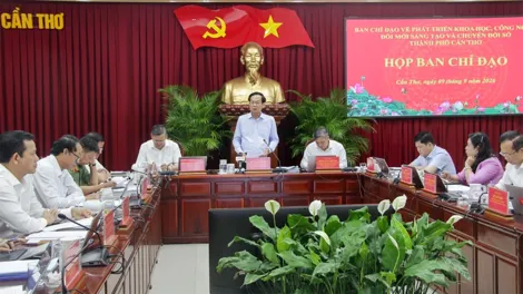 Bí thư Thành ủy chủ trì phiên họp Ban Chỉ đạo về phát triển khoa học, công nghệ, đổi mới sáng tạo và chuyển đổi số