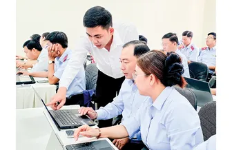 Hướng tới chính quyền số hiện đại, minh bạch Hướng tới chính quyền số hiện đại, minh bạch