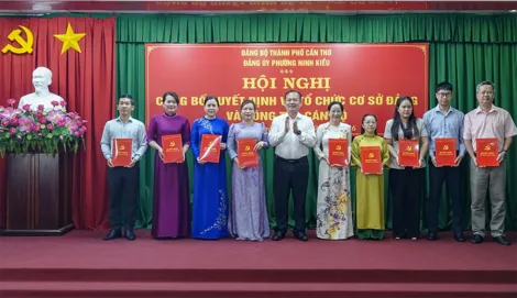 Thành lập 14 tổ chức đảng trực thuộc Đảng ủy phường Ninh Kiều