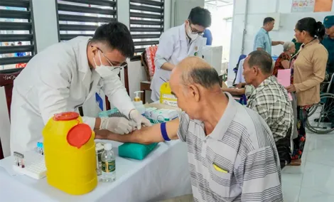 An Ninh ra quân khám sức khỏe định kỳ miễn phí cho 600 người dân