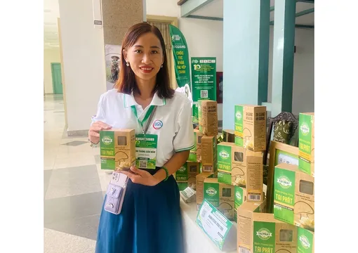 Cơ duyên biến nấm rơm thành bánh phồng của nữ giám đốc 9X