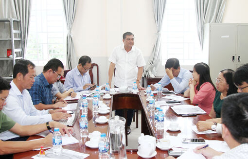 ត្រៀម​លក្ខ​ណៈយ៉ាង​ហ្មត់​ចត់​ និង​រួច​រាល់​សម្រាប់​ការ​ប្រ​កួត​ដំ​បូង​នៅ​ទី​លាន​របស់​ក្រុម​កី​ឡា​បាល់​ទាត់​ថែប​កឹង​ធើ​ នៅ​ថ្ងៃ​ទី​១២ ខែ​កញ្ញា​