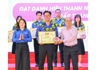 Giáo viên trẻ tâm huyết với nghề