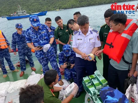 Cảnh sát biển thu giữ 1,16 tấn Ketamine và 8.000 lít dầu DO không có giấy tờ chứng minh nguồn gốc