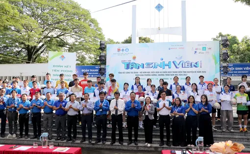 Hơn 6.000 sinh viên Đại học Cần Thơ tham gia Ngày hội tân sinh viên