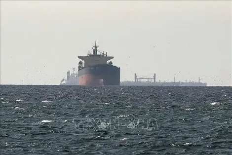 Iran và Oman nhất trí về tuyến hàng hải mới qua eo biển Hormuz