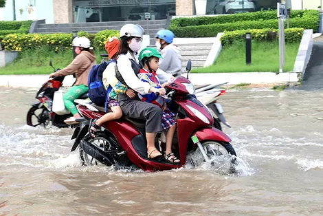 Chủ động điều chỉnh kế hoạch dạy và học phù hợp với điều kiện mưa, triều cường dâng cao