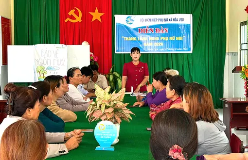 Tổ chức “Tháng nghe phụ nữ nói” vào tháng 10 hằng năm