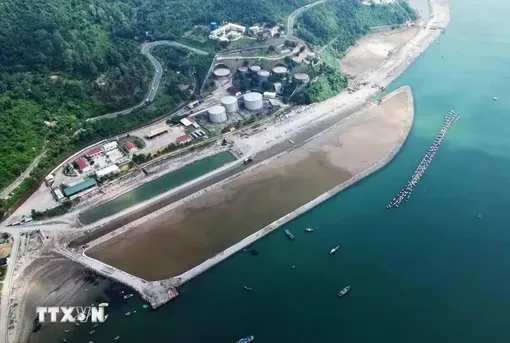 Bài 3: Định hướng chiến lược đưa kinh tế biển bứt phá