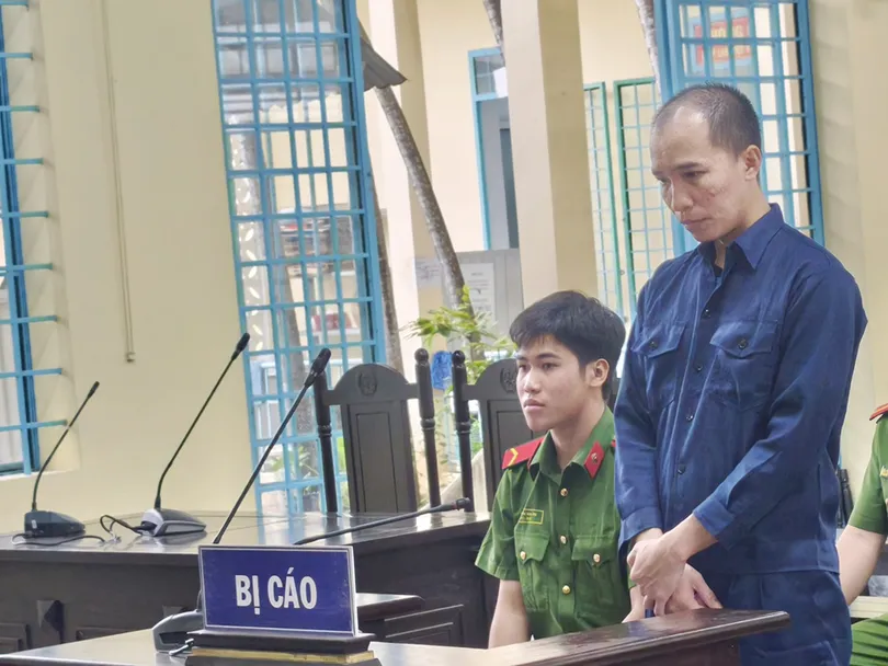 Tham ô hơn 800 triệu đồng, nam tài xế lãnh án 16 năm tù