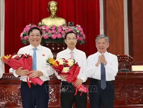 Thủ tướng phê chuẩn nhân sự tỉnh Đồng Tháp, thành phố Cần Thơ