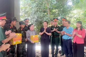 Những mái ấm tri ân
