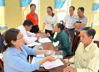 Giải ngân 500 triệu đồng thực hiện mô hình nuôi hươu sao lấy nhung