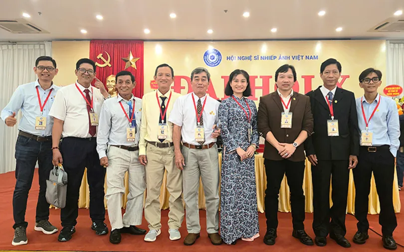 Đoàn nghệ sĩ nhiếp ảnh TP Cần Thơ dự Đại hội đại biểu toàn quốc Hội Nghệ sĩ nhiếp ảnh Việt Nam lần thứ X