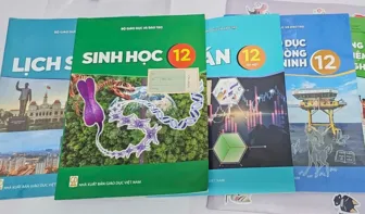 Thủ tướng chỉ đạo huy động tất cả nguồn lực, in ấn, cung ứng đủ sách giáo khoa năm học 2026-2027