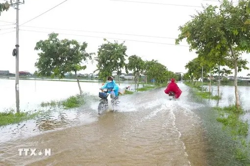 Thời tiết ngày 19/9: Mưa lớn ở nhiều khu vực, miền Trung có nơi mưa rất to