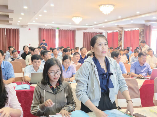 ហ្វឹក​ហាត់​ការងា​រក​សាង​ជីវ​ភាព​វប្ប​ធម៌​មូល​ដ្ឋាន​ឱ្យ​កម្មា​ភិបាល​ដឹក​នាំ​ អ្នក​រដ្ឋ​ការ​ទទួល​បន្ទុក​វិស័យ​វប្ប​ធម៌​ឃុំ​ សង្កាត់​ ១៣០ នាក់​