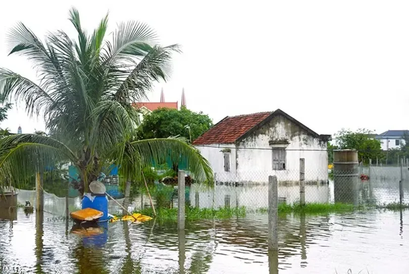 Mưa lớn diện rộng ở Trung Bộ, Nam Bộ