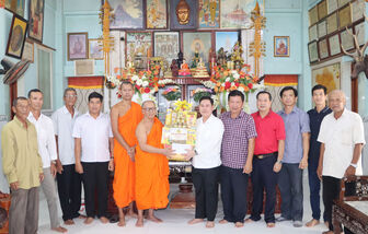 គោ​លន​យោ​បាយ​ជន​ជាតិ​បង្ក​កម្លាំង​ចលករ​ឱ្យ​ជន​រួម​ជាតិ​ខ្មែរ​ឈាន​ឡើង​