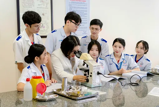 Trường Đại học Y Dược Cần Thơ đẩy mạnh chuyển đổi số