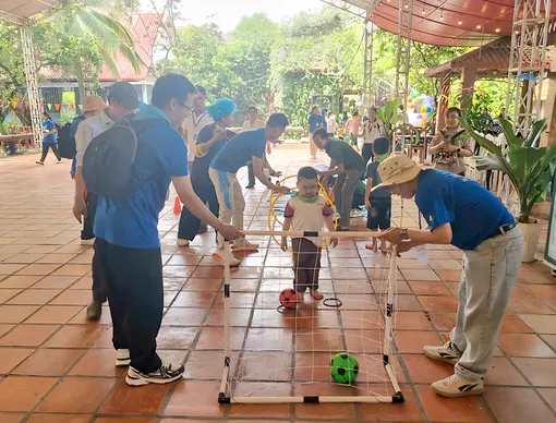 Trẻ có rối loạn phổ tự kỷ được hỗ trợ phát triển kỹ năng