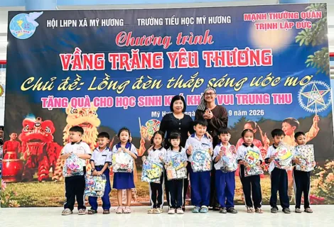 Xã Mỹ Hương tổ chức vui Tết Trung thu cho thiếu nhi