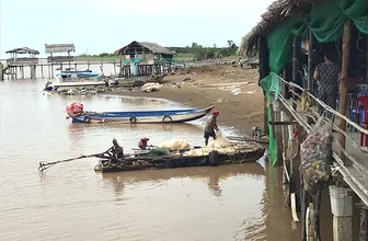 Ngăn chặn khai thác thủy sản kiểu “tận diệt”