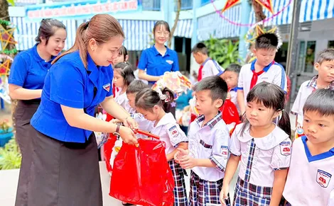 Các cấp bộ Đoàn TP Cần Thơ đồng loạt tổ chức hoạt động vui Tết Trung thu