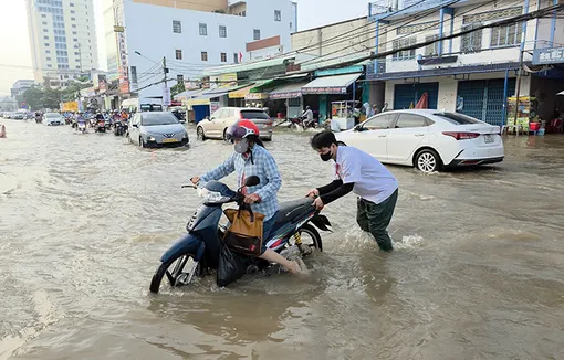 Triều cường rằm tháng 8 đạt mức 2m, tương đương báo động III