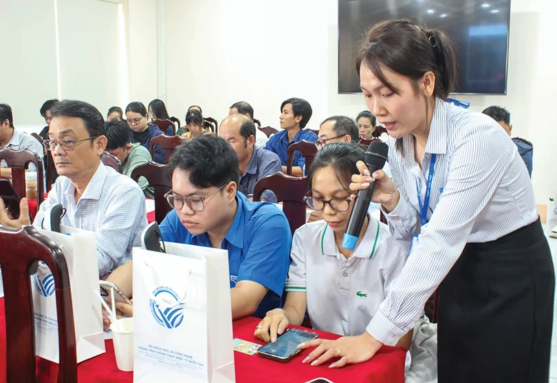 Nâng cao kiến thức, kỹ năng đưa các hoạt động chuyển đổi số đến cơ sở