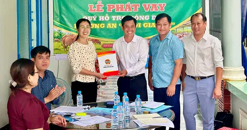 Hỗ trợ 500 triệu đồng cho hội viên nông dân phát triển chăn nuôi