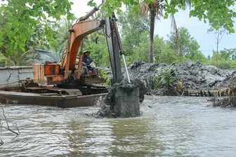 Khoảng 190 ô bao có nguy cơ mất an toàn do lũ và triều cường