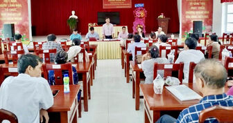 នាំ​ដើម​ទុន​ឥ​ណ​ទាន​គោ​លន​យោ​បាយ​កៀក​ជិត​សមាជិកា​សមា​គម​នា​រី​