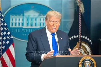 Bầu cử giữa nhiệm kỳ Mỹ: Tổng thống Trump đặt cược vào dự án thép 15 tỉ USD