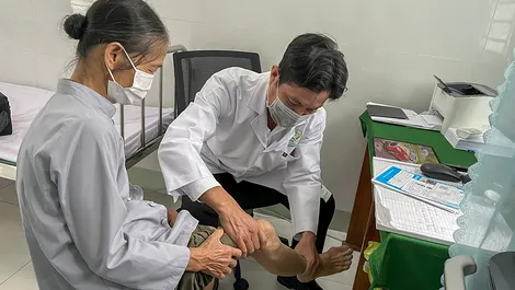 Ăn uống và vận động để hệ cơ bắp bền bỉ, dẻo dai