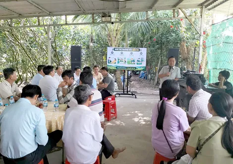 Gần 100 cán bộ, hội viên nông dân tham gia chuyên đề “Chuyển đổi tư duy từ sản xuất nông nghiệp sang kinh tế nông nghiệp”