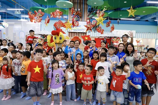 Quan tâm chăm lo con đoàn viên, người lao động