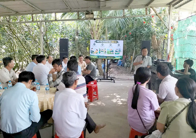 Gần 100 cán bộ, hội viên nông dân tham gia chuyên đề “Chuyển đổi tư duy từ sản xuất nông nghiệp sang kinh tế nông nghiệp”