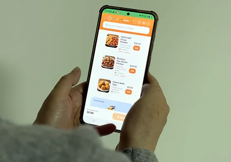 Kiềm chế chi tiêu, giới trẻ Hàn dùng “giả dược kỹ thuật số”