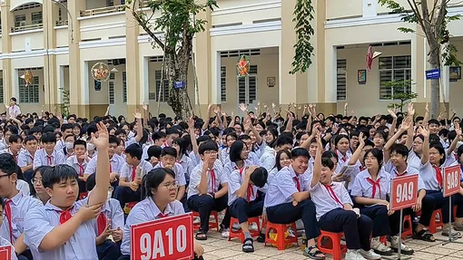 Tổ chức chương trình “Tự hào người Cần Thơ” tại 30 trường học