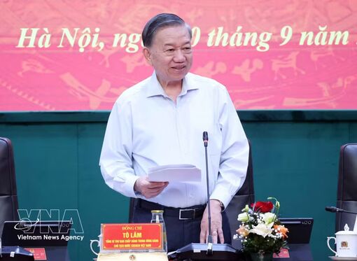 Top leader calls for proactive approach to national security