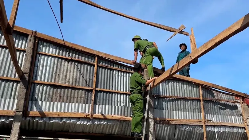Mưa giông gây thiệt hại nặng tại xã Thạnh Quới và Thạnh An