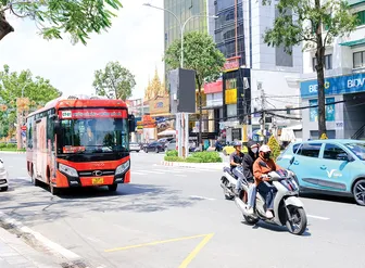 “Bạn đồng hành” cùng người lớn tuổi “Bạn đồng hành” cùng người lớn tuổi
