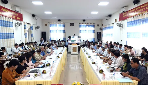 Mặt trận thành phố tuyên truyền, định hướng tư tưởng trong nhân dân