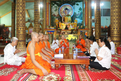 បុណ្យសែនដូនតារបស់ជនរួមជាតិខ្មែរ