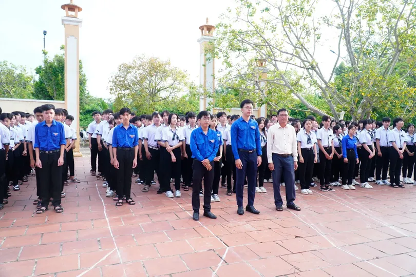 Hành trình “Thanh niên sống đẹp” năm 2026 tại Khu di tích Đình Hòa Tú